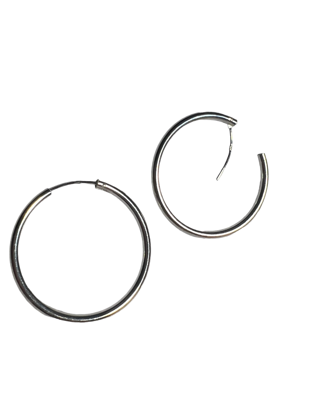 Silver thin medium hoop